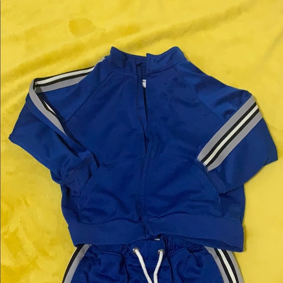 Gymboree Tracksuit - Picture 2 of 4